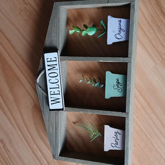 Wall decor - Picture 2 of 5